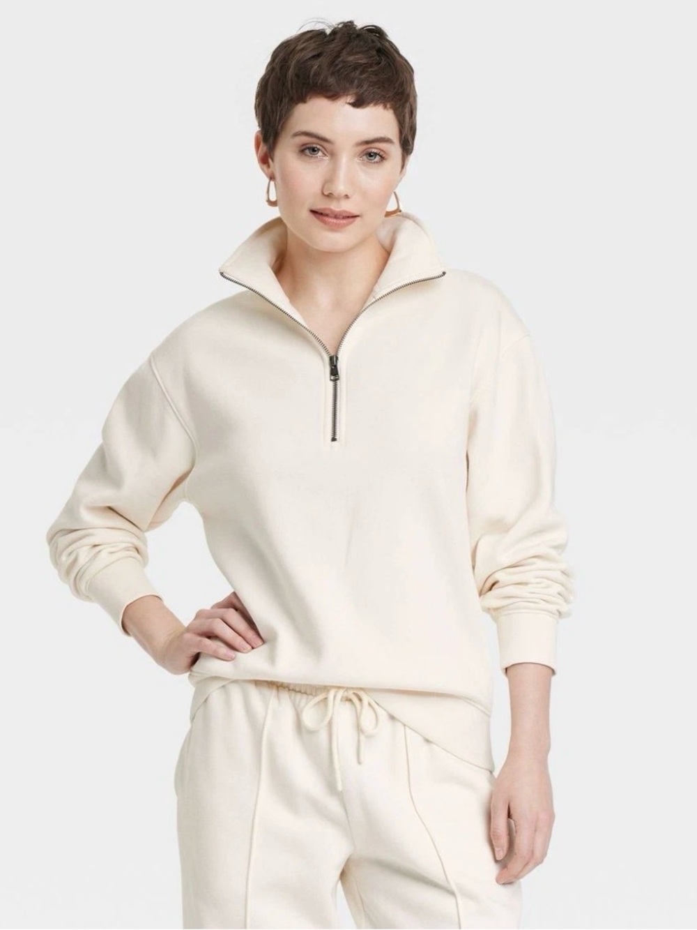 Universal Thread Women's Leisure Studio Quarter Zip Pullover Sweatshirt Cream L